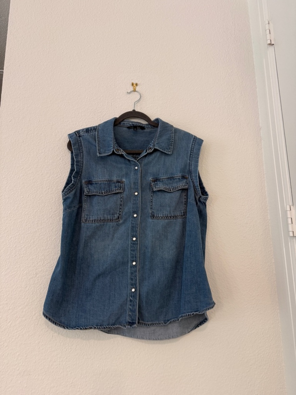 Liverpool Denim Shirt in Medium Blue